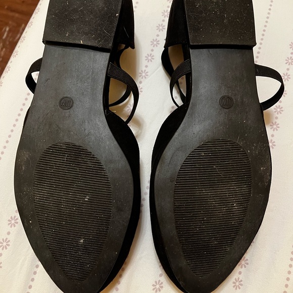 Torrid brand 11W faux suede ballet flats with a pointed toe and cross straps. - Picture 3 of 3